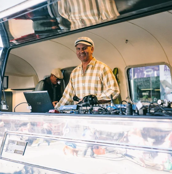DJ Swingabilly Ray