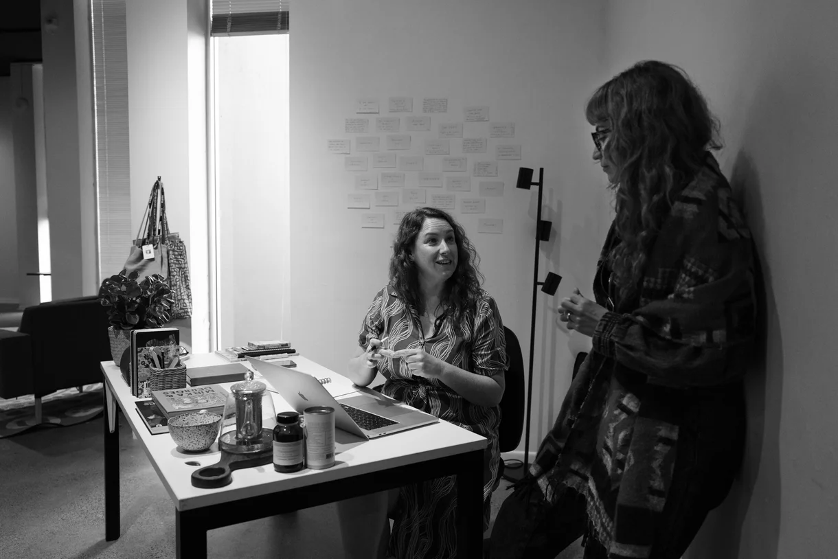 ArtKeepers Lisa Smith and Tal Fitzpatrick
Captured by Storyteller in Residence, Lachlan Woods