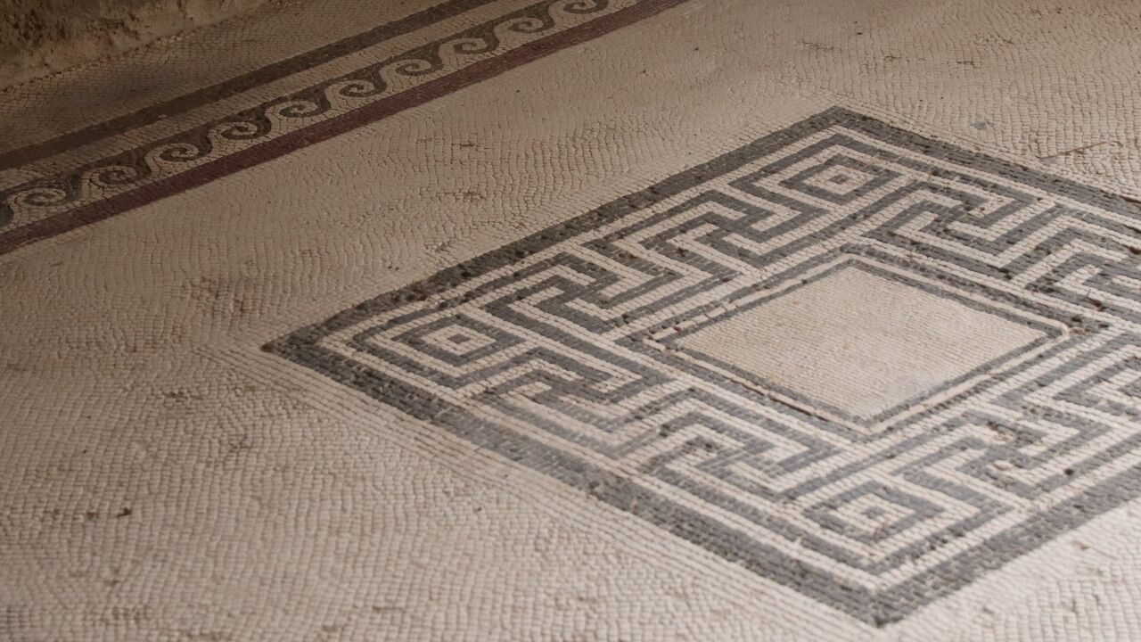 Sunroom – Pompeiian Paper Mosaics 