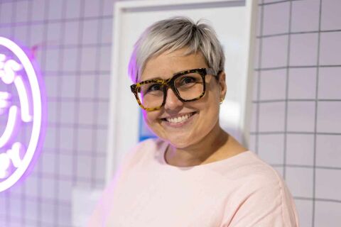 Elisha Oatley, Hues of Happy Supermarket