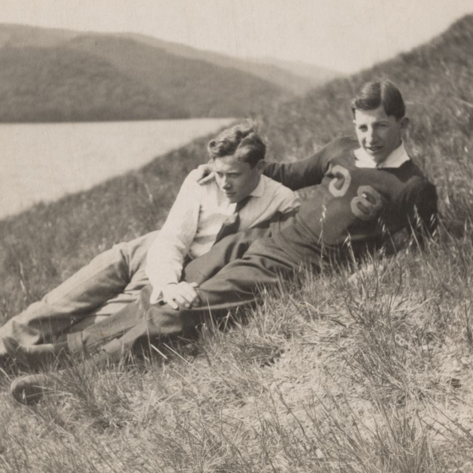Loving: Photographs of Men in Love 1850s-1950s